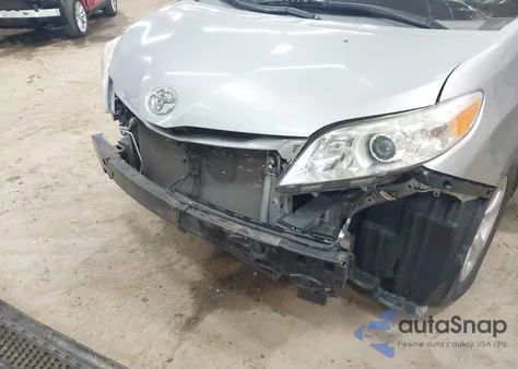 2015 Toyota Sienna Le 8 Passenger из США, поврежденный, VIN 5TDKK3DC9FS622028